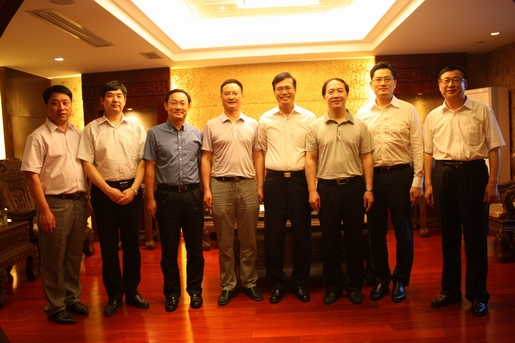 常务副市长汪莹纯会见中华煤气执行董事暨公用业务营运总裁黄维义